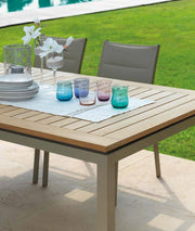 OFFERTA TAVOLO TIMBER IN TEAK ALLUNGABILE 156/214X90 + 4 POLTRONE TIMBER TORTORA