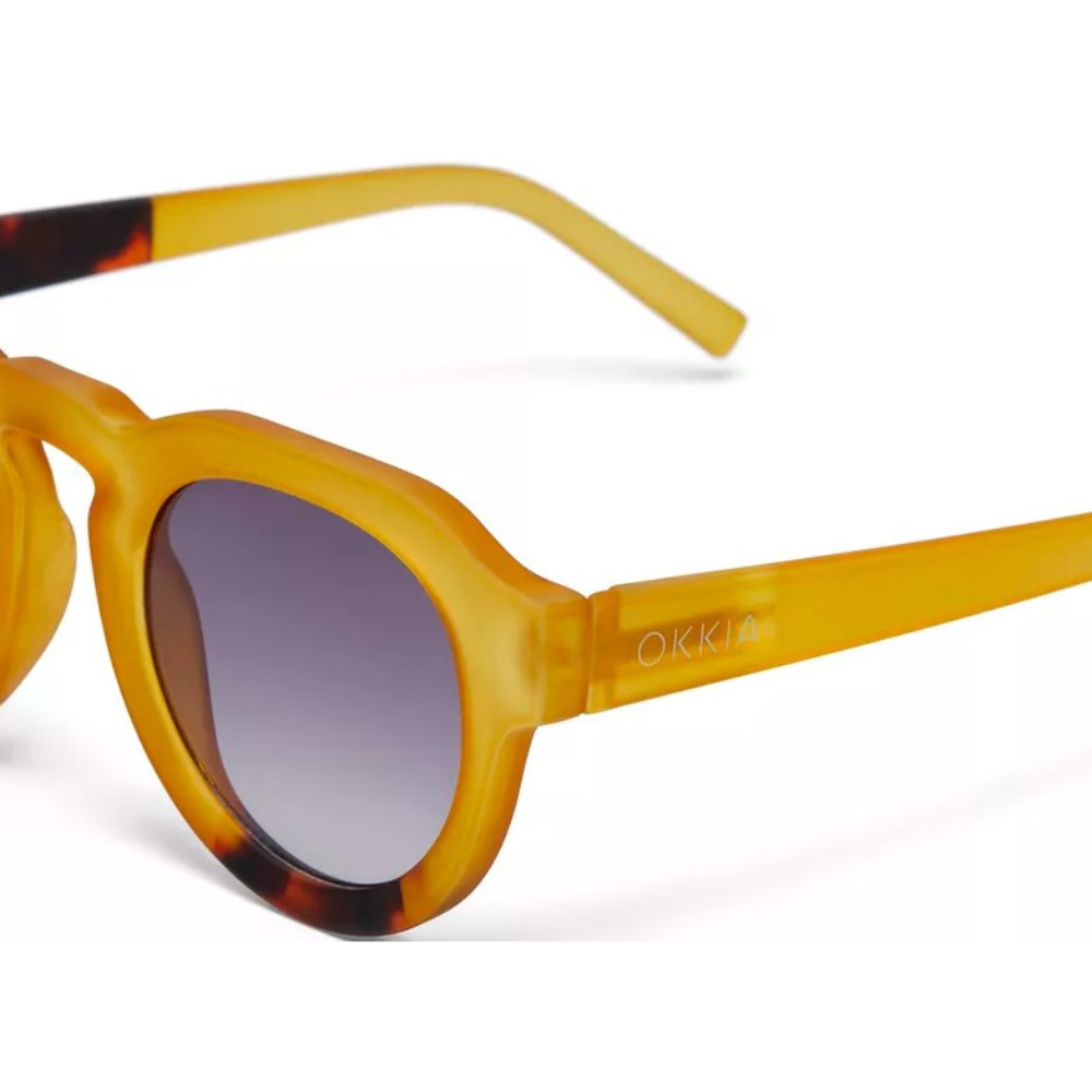 OCCHIALE DA SOLE MODELLO ZENO COLORE GIALLO OKKIA